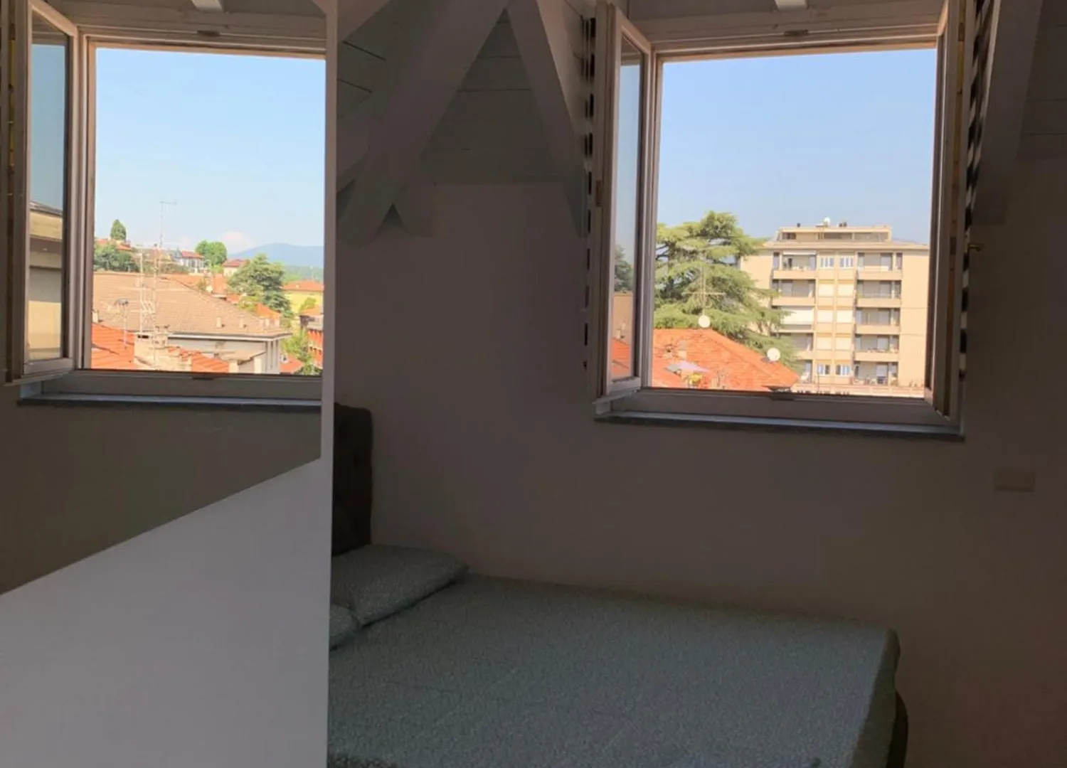 Appartamento Con 2 Stanze E 2 Bagni Cantu